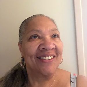 Meet your Posher, Denise